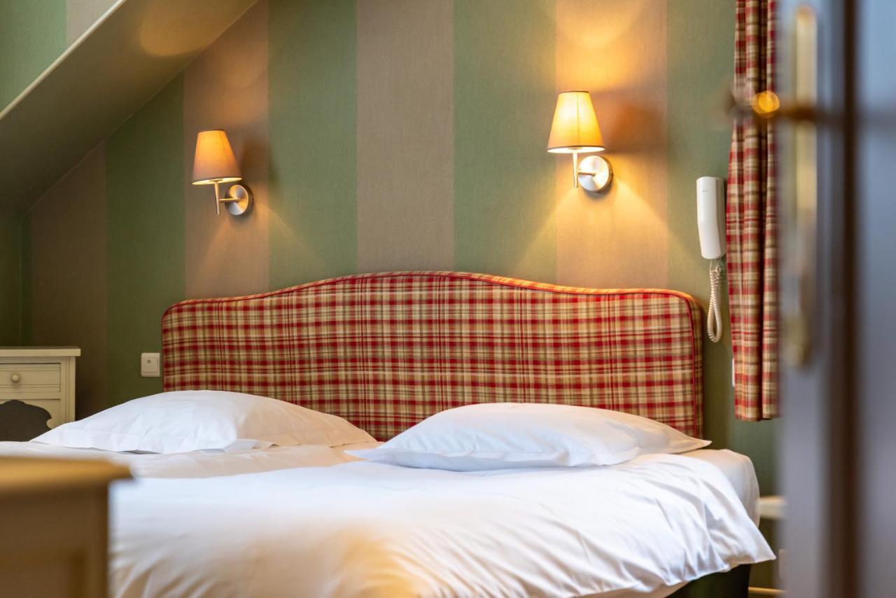 Hotel Le Cor De Chasse Saint-Hubert Esterno foto
