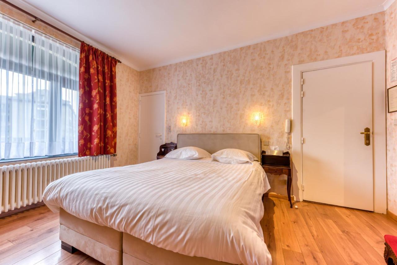 Hotel Le Cor De Chasse Saint-Hubert Esterno foto