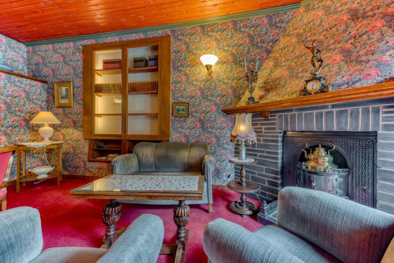 Hotel Le Cor De Chasse Saint-Hubert Esterno foto