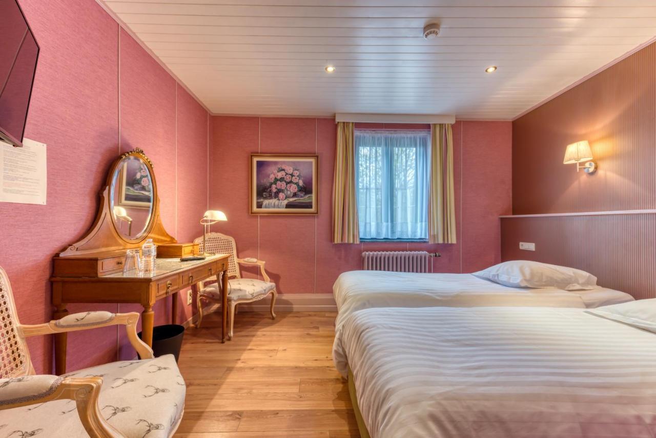 Hotel Le Cor De Chasse Saint-Hubert Esterno foto
