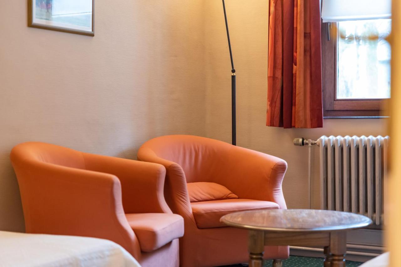 Hotel Le Cor De Chasse Saint-Hubert Esterno foto